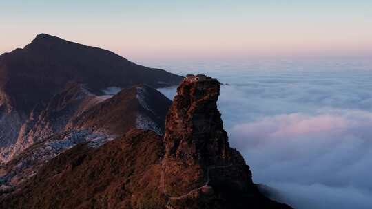 梵净山雪后日出云海仙境