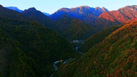 群山 秦岭落日