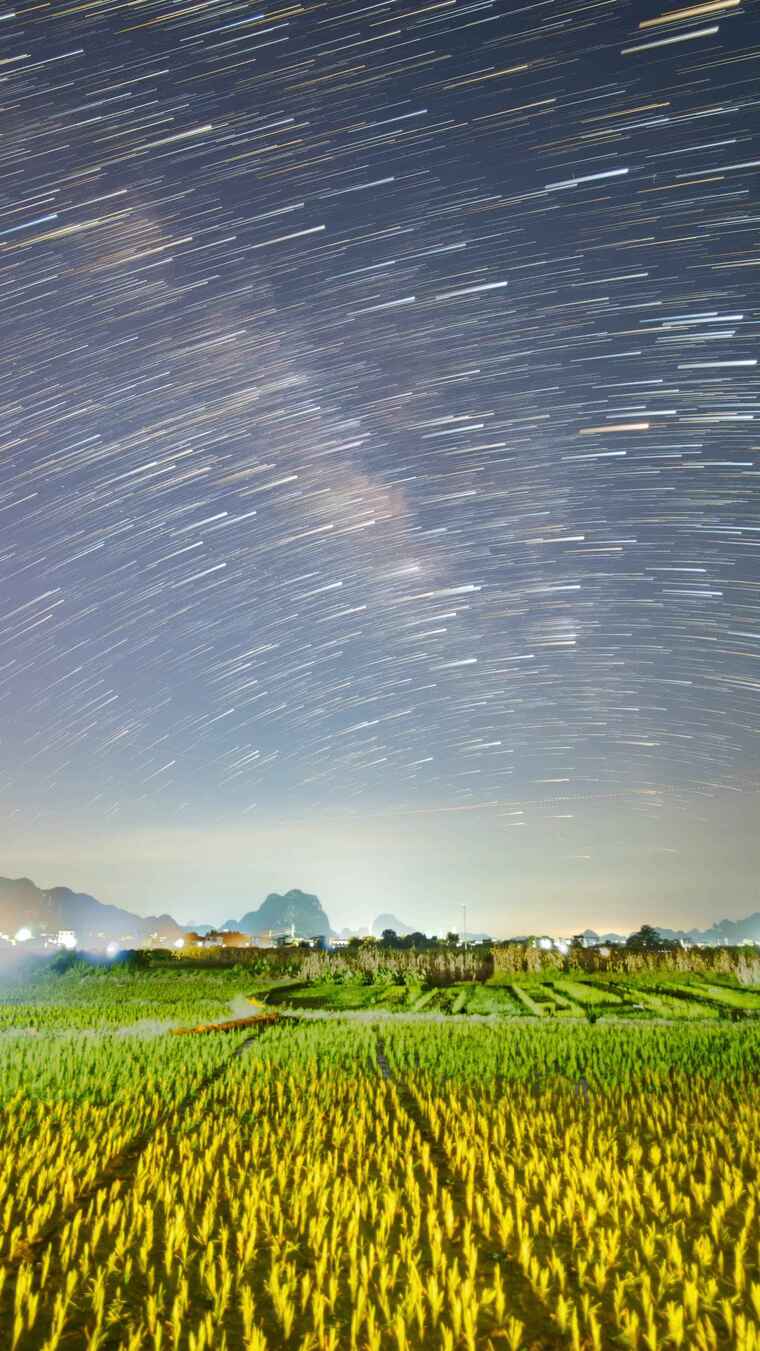 乡间稻田星轨延时摄影-广西柳州成团镇