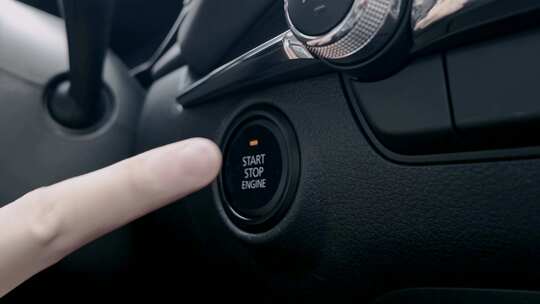 车按键汽车一键启动按钮开车汽车行驶启动
