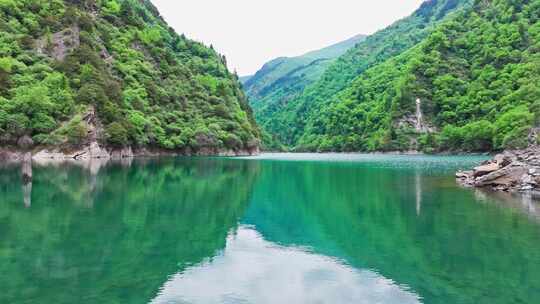 四川阿坝州茂县松坪沟