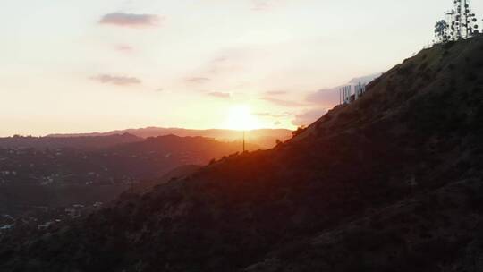 从好莱坞山上看日落视频素材模板下载