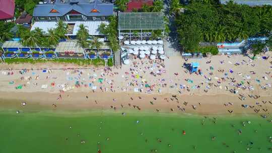 三亚市大东海旅游区冬季沙滩海岸线