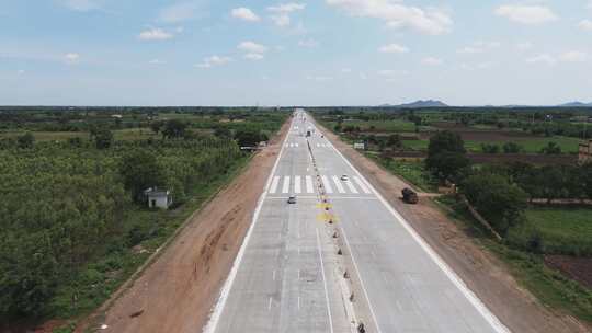 紧急跑道航拍视频印度空军启动了紧急着陆设