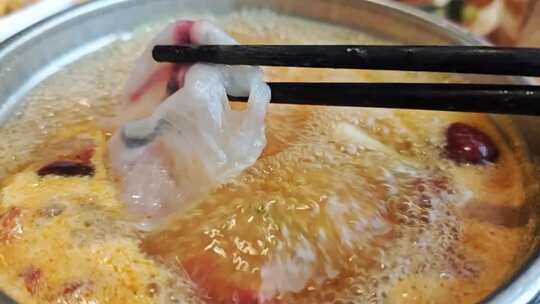 火锅辣锅涮鱼肉视频素材模板下载