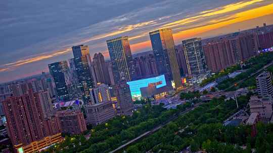 郑州正弘城晚霞夜景