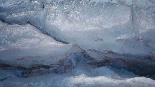 冰面裂缝慢镜头旋转运动特写