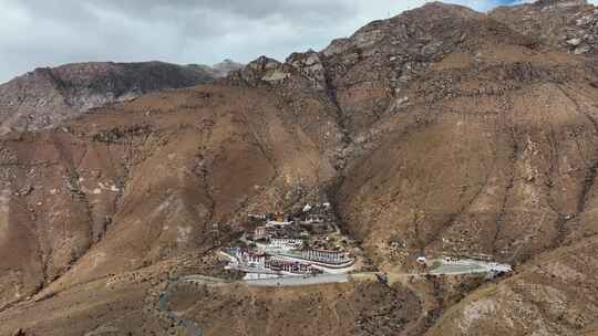 航拍西藏拉萨帕邦喀藏传佛教寺庙建筑