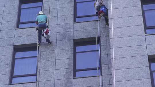 高楼外窗清洁工