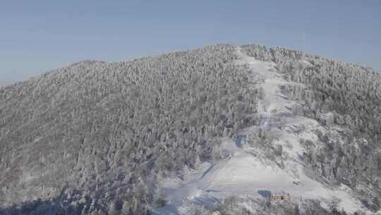 航拍吉林省吉林市北大湖滑雪场冬季风光