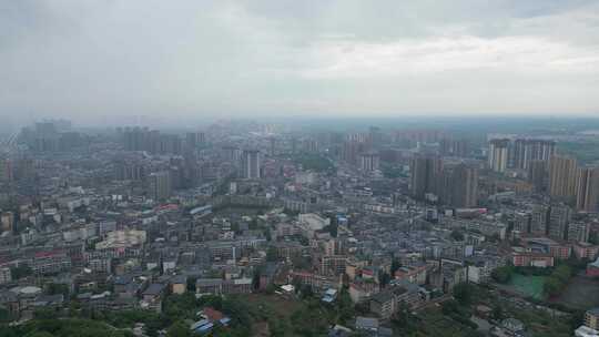 中国西南县城仁寿雨前一角