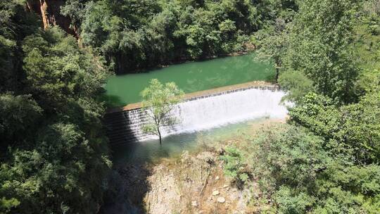 太行山区水库堤坝航拍视频素材模板下载