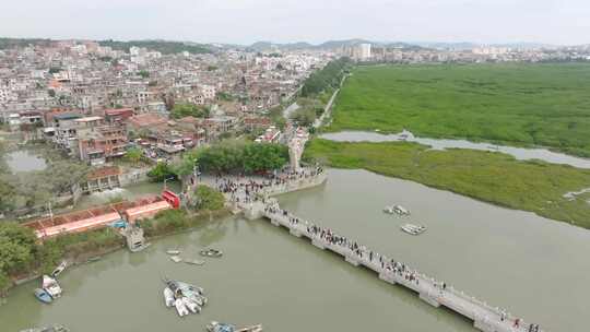 福建泉州洛阳桥蔡襄像万安桥泉州洛江区航拍