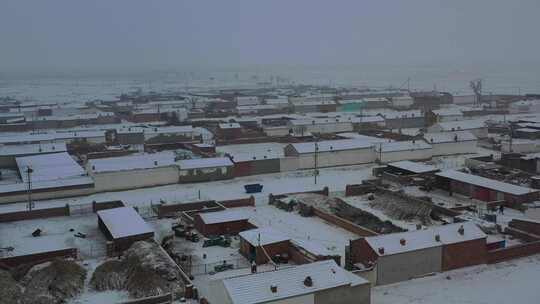 内蒙古 乌兰察布 小村庄 下雪