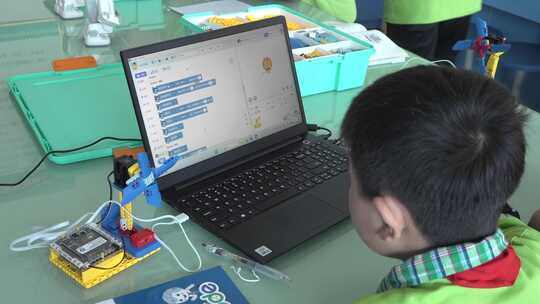 小学生创客活动人工智能编程视频素材模板下载