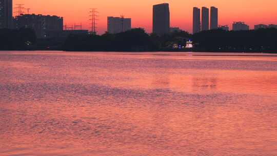 广州海珠湖公园夕阳落日黄昏余晖视频素材模板下载