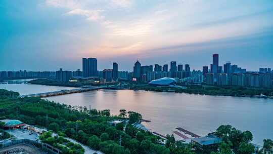 中国辽宁沈阳浑河两岸日转夜延时风光视频素材模板下载