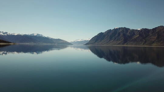 新西兰瓦纳卡大湖航拍4k