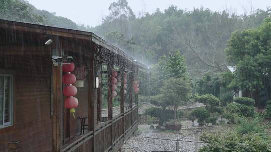 风光纪录山庄木屋特色建筑雨天升格素材