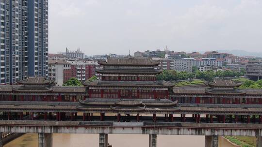 航拍苗族特色建筑风雨桥