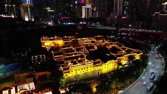 航拍夜晚重庆长江大桥和湖广会馆视频素材模板下载