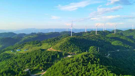 四川省广元市黑石坡新能源风力发电风车旅游