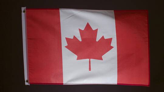 加拿大国旗倒下的特写镜头
