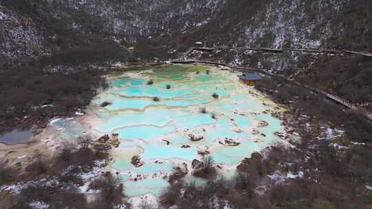 航拍四川九寨沟黄龙景区争艳池映月池迎宾池