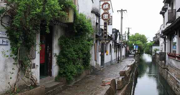 春天春雨清晨唯美慢生活古街苏州平江路