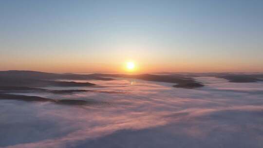 航拍黎明山川辉煌云海日出