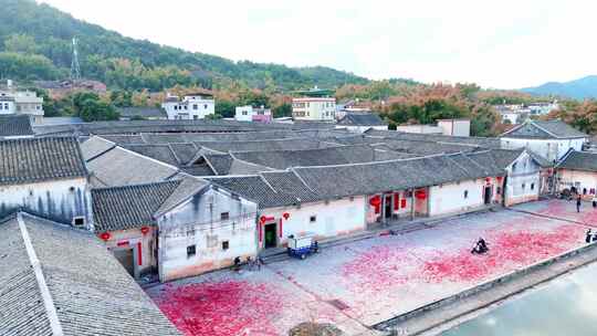 春节航拍梅州客家围龙屋古建筑群节日风貌