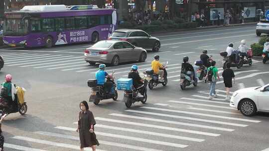 城市马路车流人流视频素材视频素材模板下载