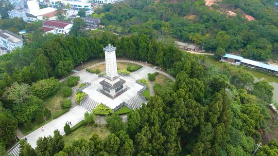 航拍广西陆川县公园人民英雄纪念碑