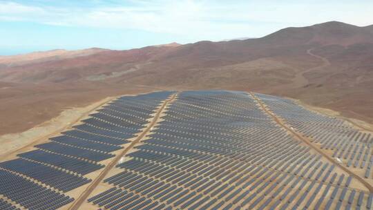 阿塔卡马沙漠太阳能模块农场发电厂视频素材模板下载