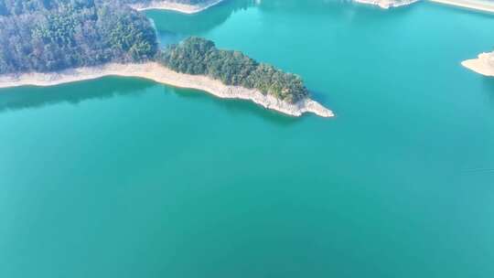 群岛蓝水青山绿水弯道曲路山路湖面湖水水库