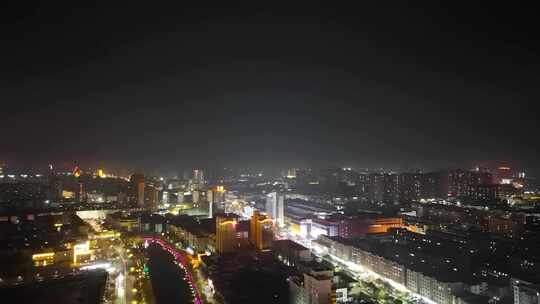 许昌市夜景俯瞰，灯光璀璨的繁华景象