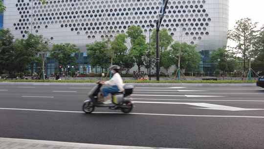 公路汽车行驶空镜头