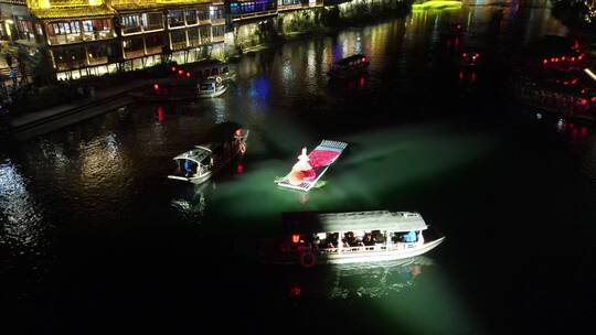 湖南湘西凤凰古城夜景灯光航拍