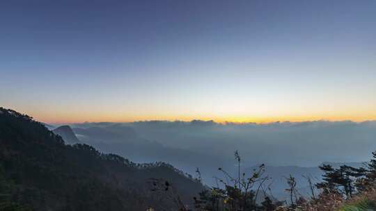 庐山仰天坪秋天日出景观延时