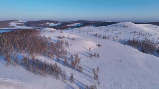 无人机拍摄的雪域大雪原