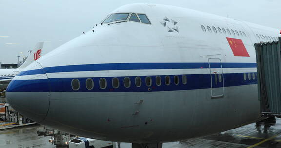 国航747型飞机机头特写