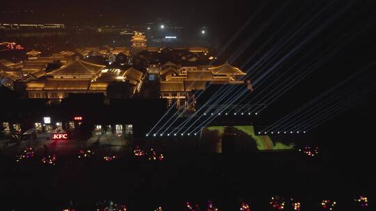 洛阳龙门古街灯光秀