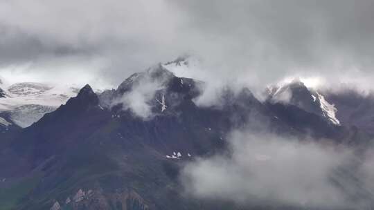 新疆喀什赛力亚克达坂雪山航拍