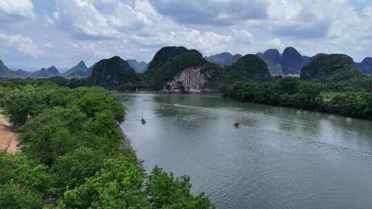 桂林夏季漓江风景区