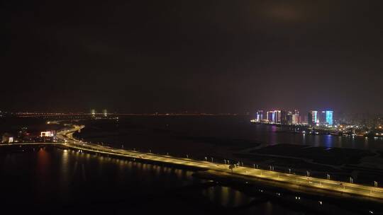 城市道路夜景航拍交通夜晚泉州东海滨江夜景