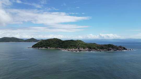 碧海蓝天海岛航拍