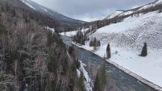 航拍冬日下雪 森林山川河流雪山合集