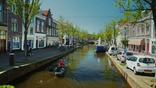 荷兰运河上的划艇视频素材模板下载