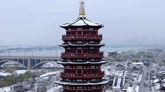 航拍洛阳朱樱塔雪景