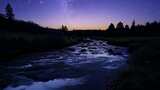 森林小溪河流黄昏到夜景高清在线视频素材下载